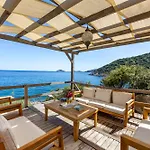 Villa Guney *