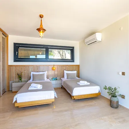 Guney Вилла Каш