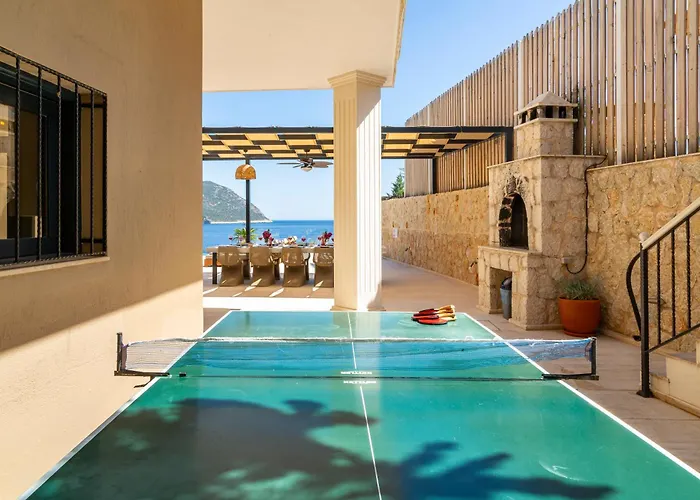 Guney Βίλα Κας